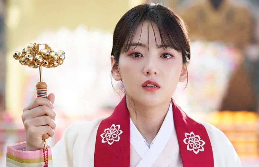 Cho Yi Hyun: A Vida Dupla Entre Estudante e Xamã em 'Head over Heels' Que Encanta Fãs de Cultura ...